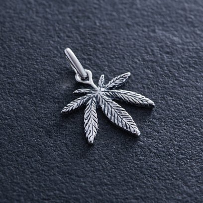 Срібна підвіска "Листочок конопель"  13389