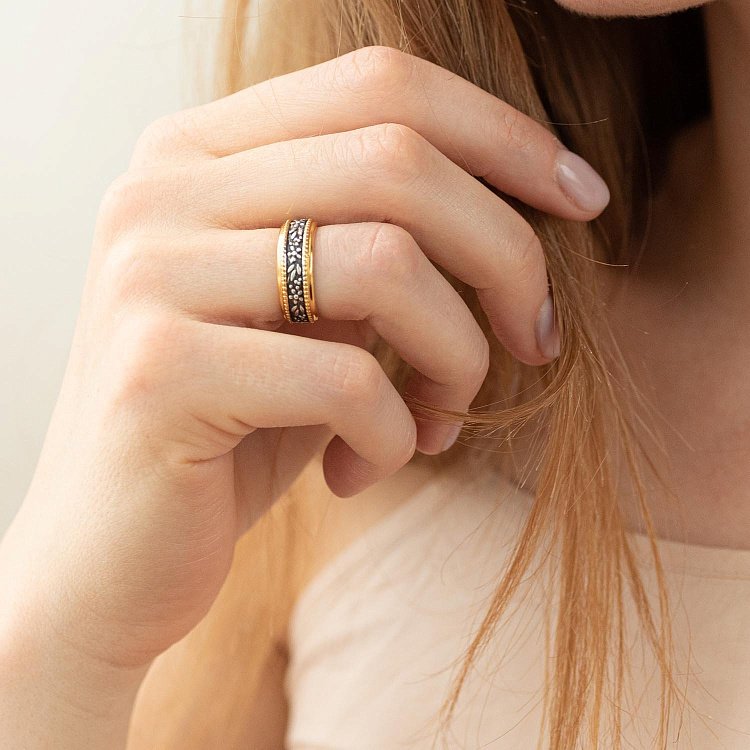 Срібна каблучка "Квіточки" з позолотою 112298 від ювелірного магазину Онікс - 1