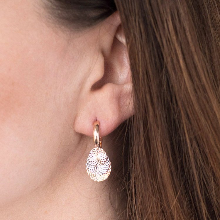 Золотые серьги без камней с05315 от ювелирного магазина Оникс - 5