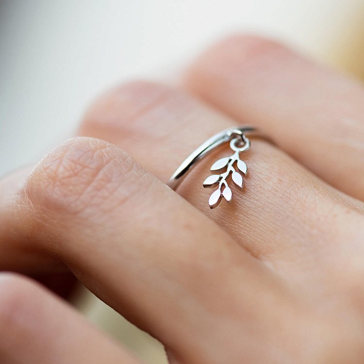 Кольцо "Веточка" (белое золото) к07967 от ювелирного магазина Оникс - 3