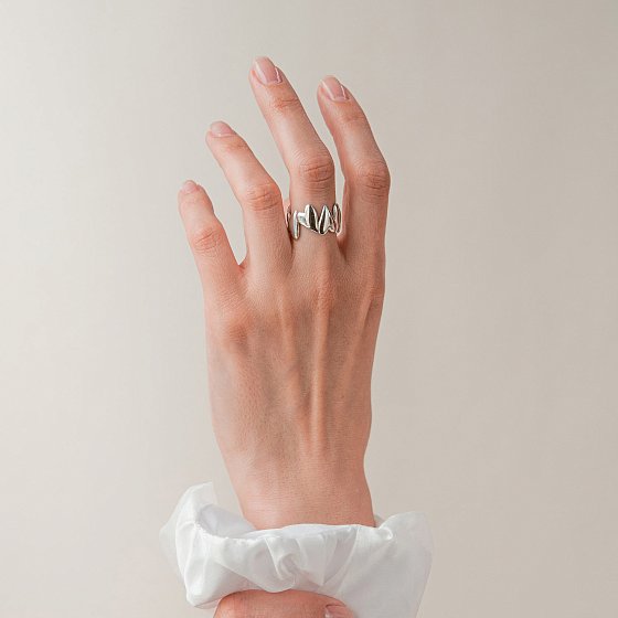 Серебряное кольцо "Сердечки" 7255 №3