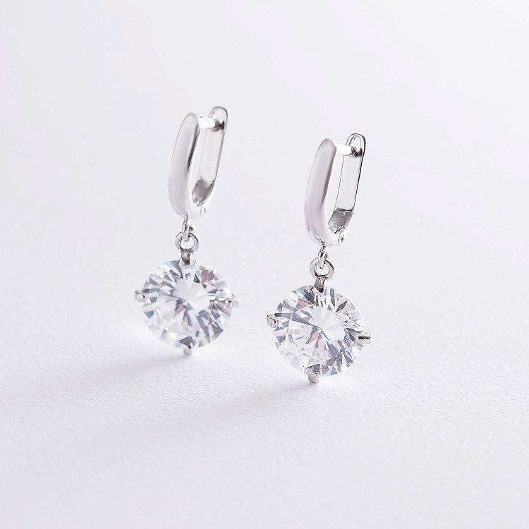 Серьги "Влечение" в белом золоте (фианит) с05748 от ювелирного магазина Оникс