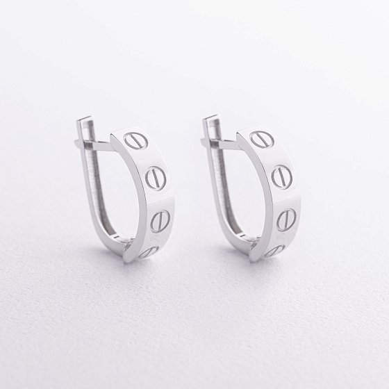 Серьги "Love" в белом золоте с09360