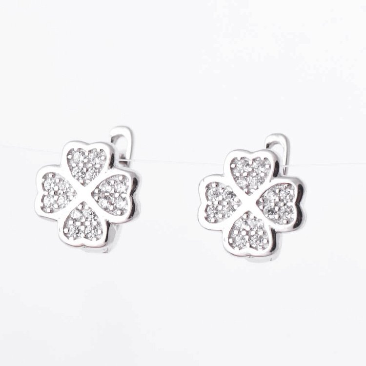Серебряные серьги "Клевер" (фианиты) 122046 от ювелирного магазина Оникс - 1