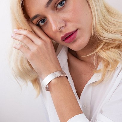 Жесткий браслет "Звездная пыль" из серебра 141594 №4