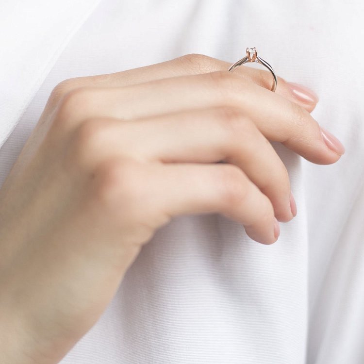 Золотое помолвочное кольцо с бриллиантом кб0266lg - 6 Золотое помолвочное кольцо с бриллиантом кб0266lg от ювелирного магазина Оникс - 6