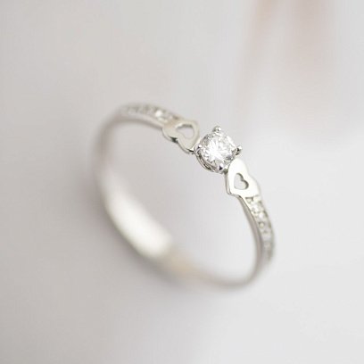 Золота заручальна каблучка "Сердечка" (фіаніти) к05984 №3