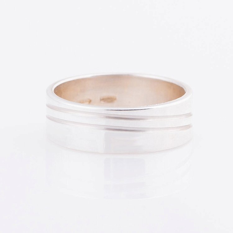 Серебряное обручальное кольцо с узором 11828 - 2 Серебряное обручальное кольцо с узором 11828 от ювелирного магазина Оникс - 2