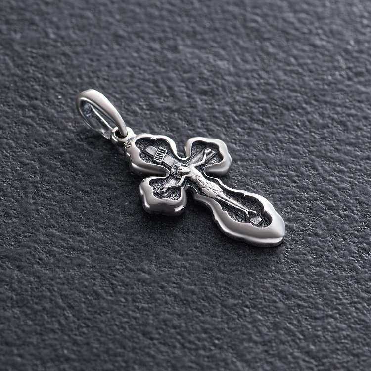 Срібний хрестик (чорніння) 131967 від ювелірного магазину Онікс