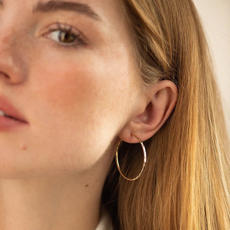 Серьги - кольца в желтом золоте с08697 от ювелирного магазина Оникс - 1