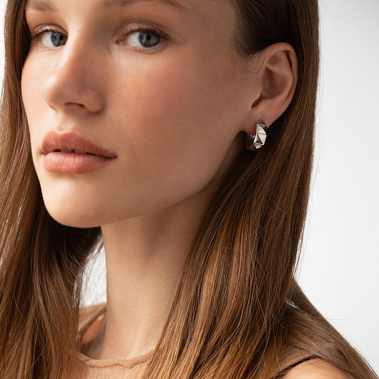 Сережки - кільця "Luisa" у білому золоті с09157 від ювелірного магазину Онікс - 4