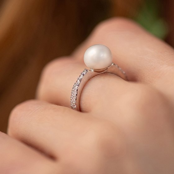 Серебряное кольцо с жемчугом и фианитами 901-00290 №4