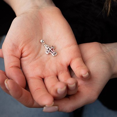 Срібний хрестик з емаллю 132701 №5