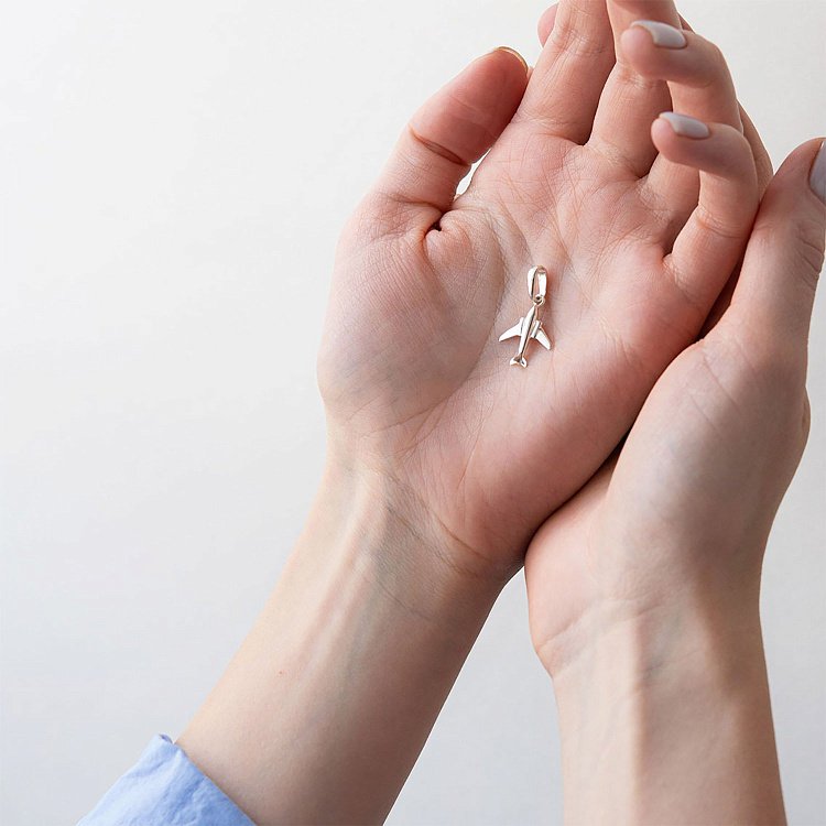 Серебряная подвеска "Самолет" 132986 от ювелирного магазина Оникс - 1