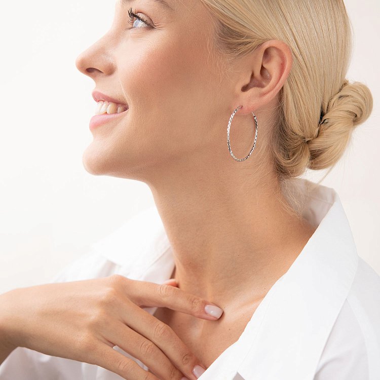 Сережки - кільця в сріблі (4.0 см) 122955 від ювелірного магазину Онікс - 2