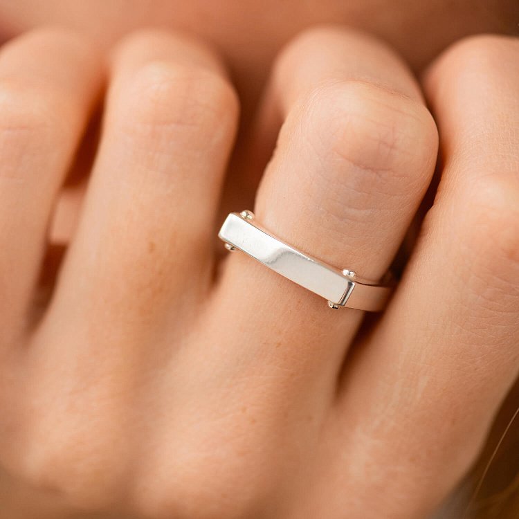 Серебряное кольцо "Giselle" 112813 от ювелирного магазина Оникс - 1