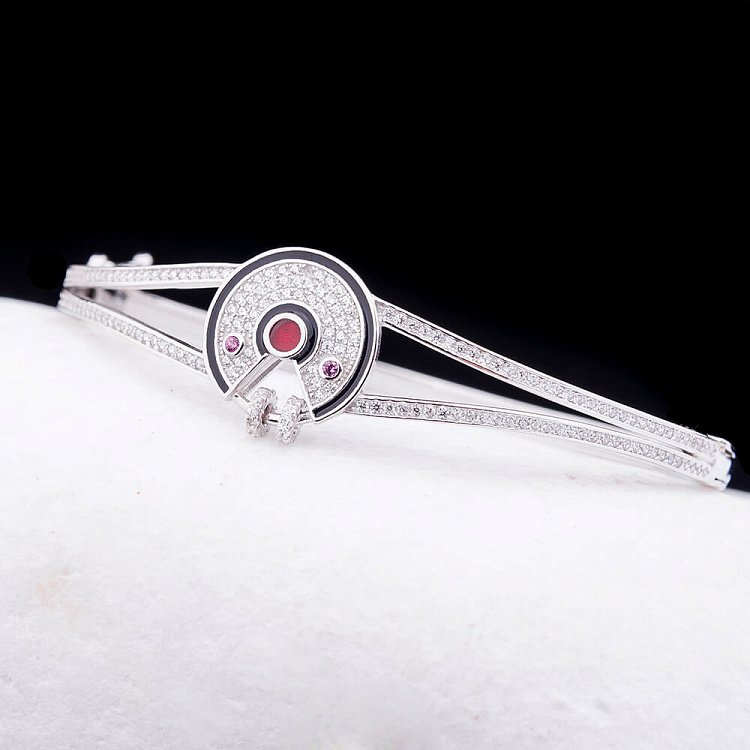 Серебряный браслет с эмалью и фианитами 14918 от ювелирного магазина Оникс - 1