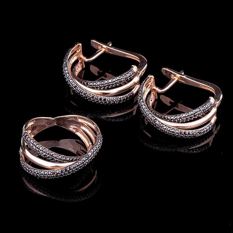 Золота каблучка з фіанітами к03492 від ювелірного магазину Онікс - 4