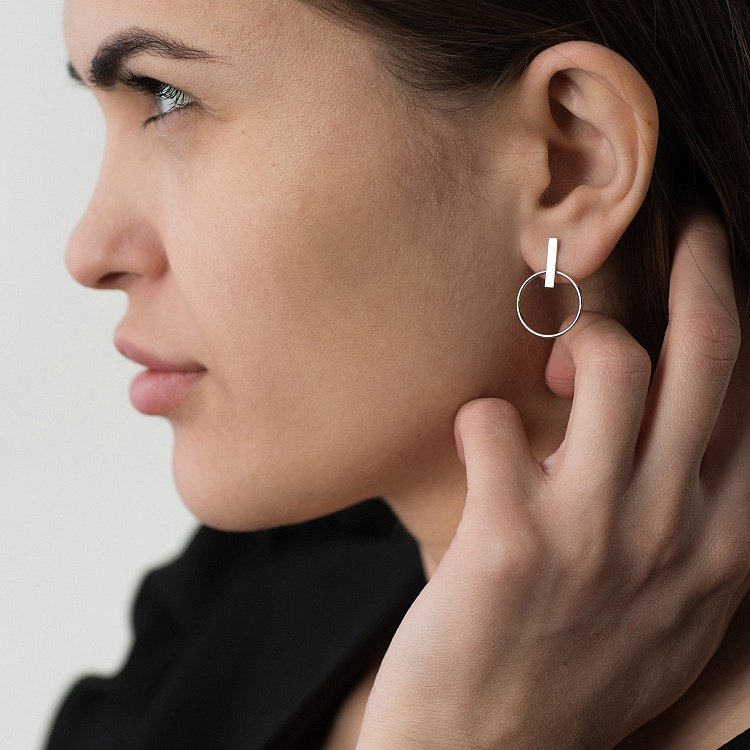 Золотые серьги - пусеты "Уверенность" с06685 от ювелирного магазина Оникс - 5