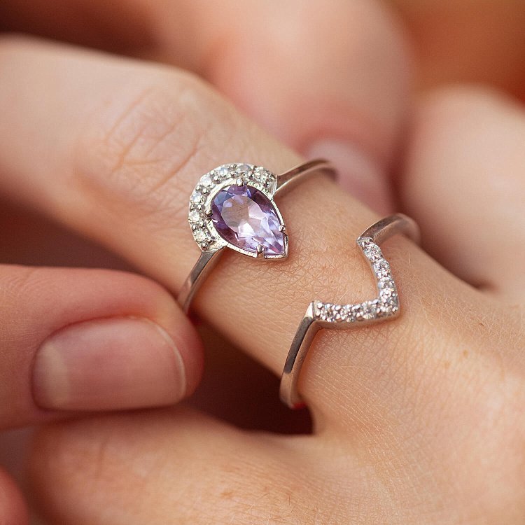 Двойное серебряное кольцо с аметистом и фианитами GS-01-004-6310 от ювелирного магазина Оникс - 2
