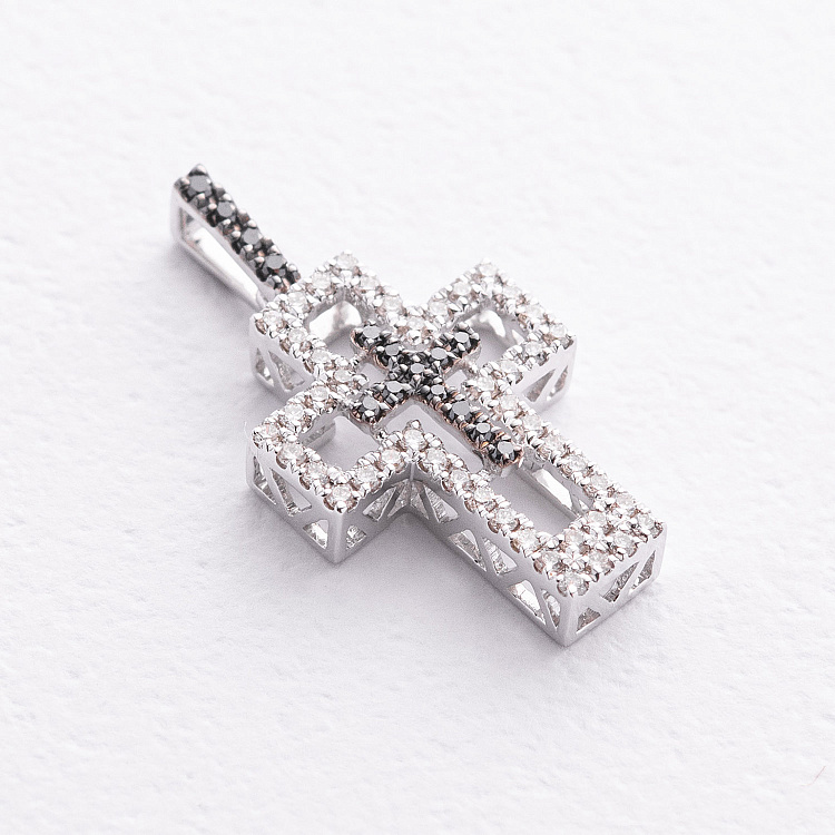 Золотий хрестик з білими та чорними діамантами пб0397ca від ювелірного магазину Онікс