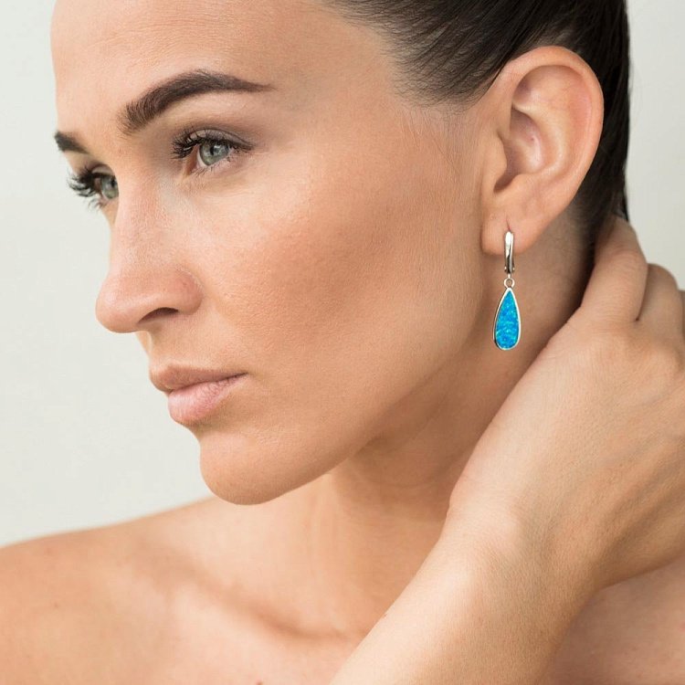 Срібні сережки "Крапельки" з емаллю 122196 від ювелірного магазину Онікс - 4