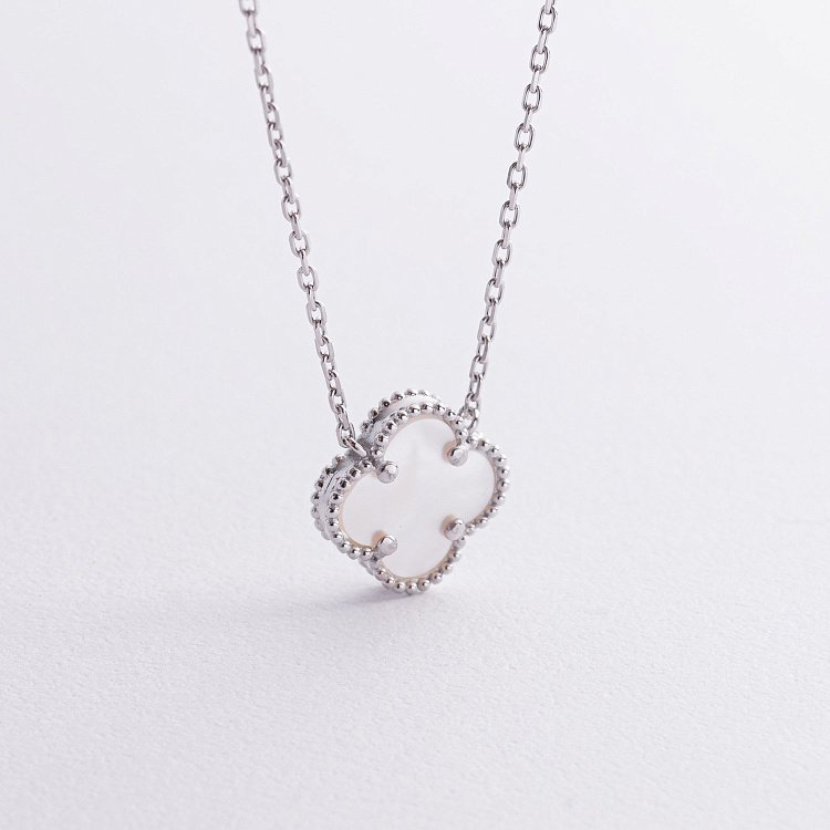 Срібне кольє "Конюшина" (перламутр) 181303 Срібне кольє "Конюшина" (перламутр) 181303 від ювелірного магазину Онікс