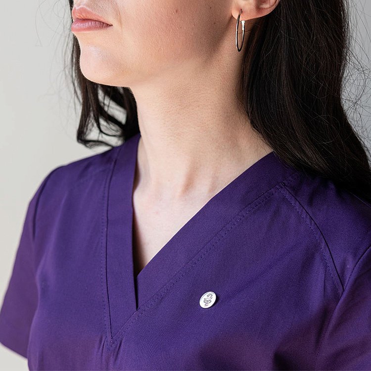 Медицинский значок "Чаша со змеей" в серебре 20043 от ювелирного магазина Оникс - 1