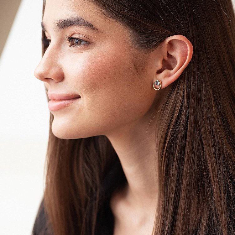 Сережки - пусети "Ейпріл" з топазами (жовте золото) с08225 від ювелірного магазину Онікс - 5