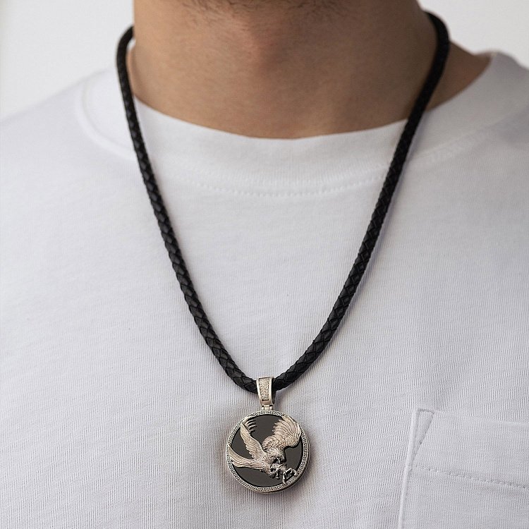 Серебряный кулон "Орел" (оникс) 1250 от ювелирного магазина Оникс - 1