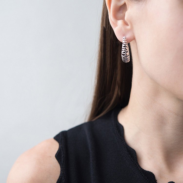 Серебряные серьги "Зебра" 122571 от ювелирного магазина Оникс - 1