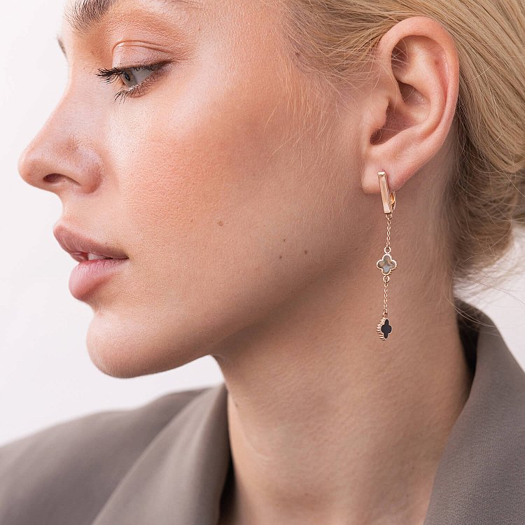 Золотые серьги "Клевер" (эмаль) 400272E от ювелирного магазина Оникс - 1