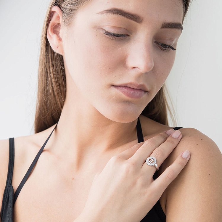 Ексклюзивне срібний перстень з фіанітами 111726 від ювелірного магазину Онікс - 3