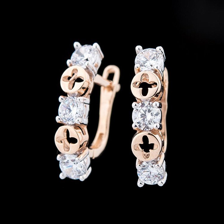 Золотые серьги с фианитами с04449 от ювелирного магазина Оникс