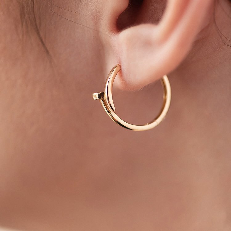 Сережки - кільця "Цвях" у жовтому золоті с08340 від ювелірного магазину Онікс - 3