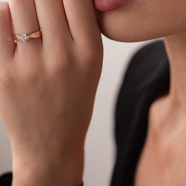 Заручальна золота каблучка з фіанітом к03947 від ювелірного магазину Онікс - 8