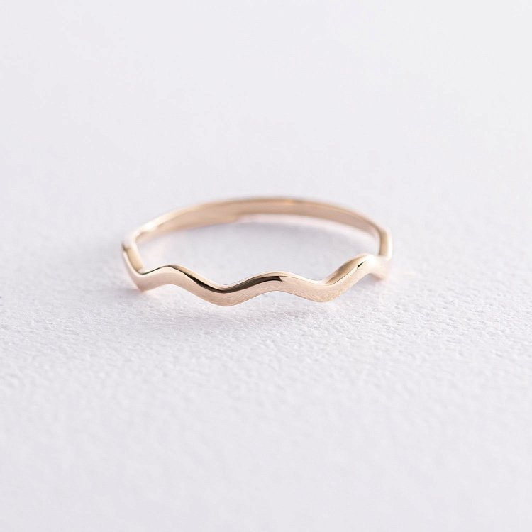 Кольцо "Волна" в желтом золоте к06732 от ювелирного магазина Оникс