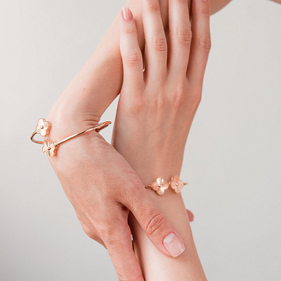 Жорсткий браслет "К﻿онюшина" в червоному золоті б05666 №7