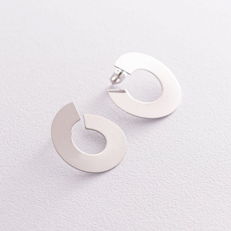 Серьги-пусеты "Головокружение" в белом золоте с06679 от ювелирного магазина Оникс - 5