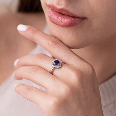 Серебряное кольцо с сапфиром и фианитами 1536/1р-HSPH №3