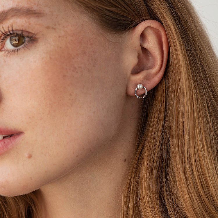 Серьги - пусеты "Круговорот" с жемчугом (белое золото) с08502 от ювелирного магазина Оникс - 1