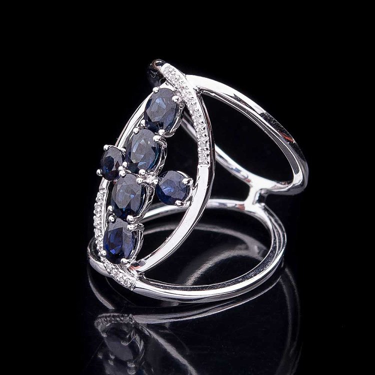 Золотое кольцо с синими сапфирами и бриллиантами к678he от ювелирного магазина Оникс - 4