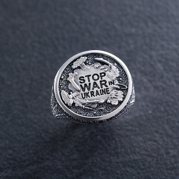 Чоловіча срібна печатка "Stop war in Ukraine" 112723 від ювелірного магазину Онікс - 3