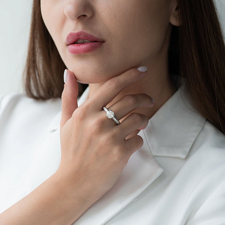 Золотое кольцо с бриллиантами к683 от ювелирного магазина Оникс - 5