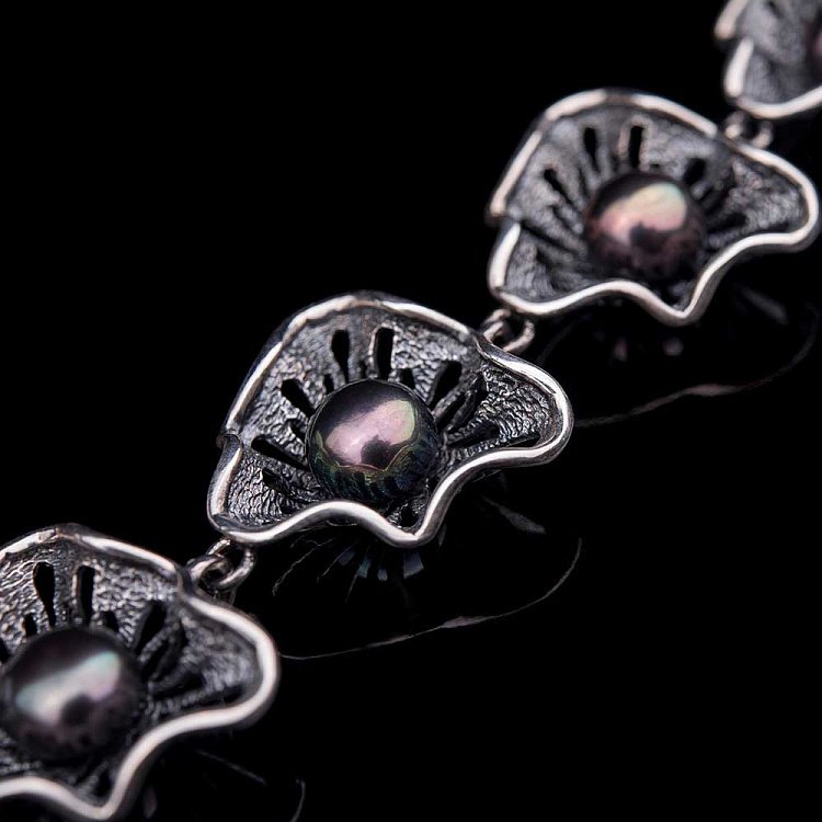 Срібний браслет з квіточками і культ. прісн. перлами 14088 від ювелірного магазину Онікс - 1