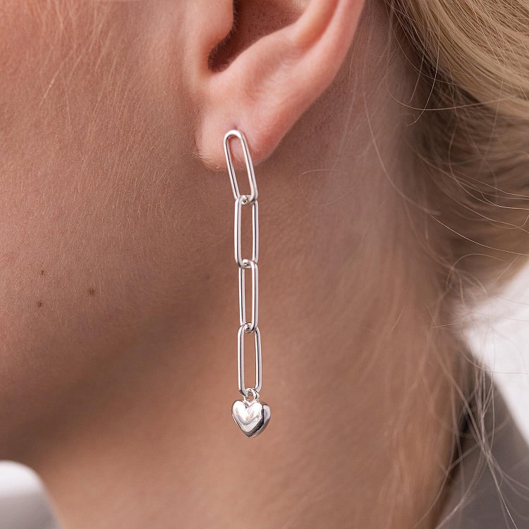 Серебряные серьги - пусеты "Сердечки на цепочке" 123197 от ювелирного магазина Оникс - 4