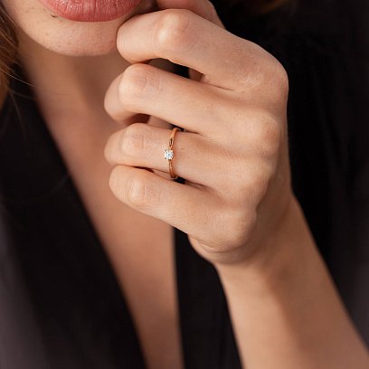 Помолвочное золотое кольцо с бриллиантом кб0234 №2