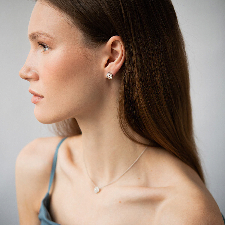 Золоті сережки - пусети "Конюшина" з діамантами сб0637ca від ювелірного магазину Онікс - 1