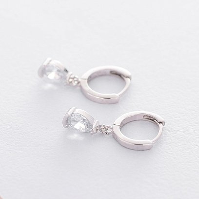 Серебряные серьги с фианитами 122356
