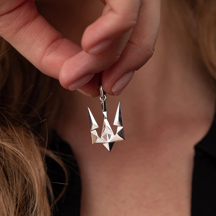 Кулон "Герб України - Тризуб" у білому золоті п03720 від ювелірного магазину Онікс - 3